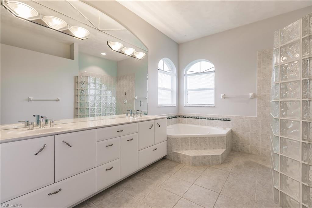 CORAL OAKS GOLF COURSE - Residential