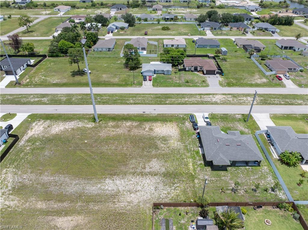 CAPE CORAL - Land