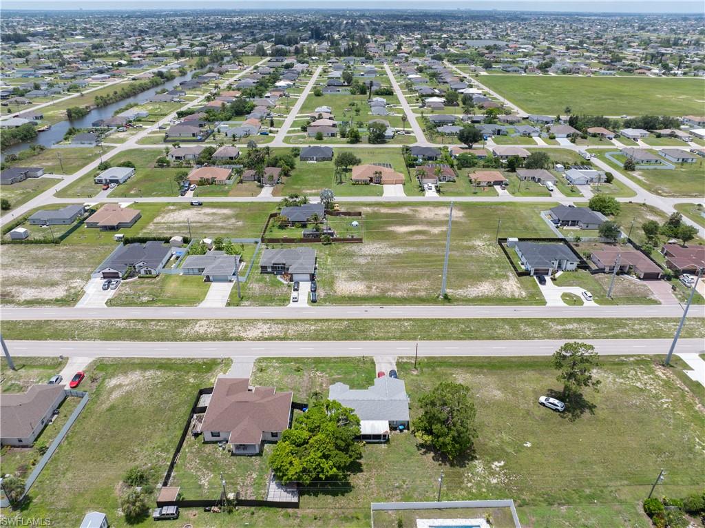 CAPE CORAL - Land