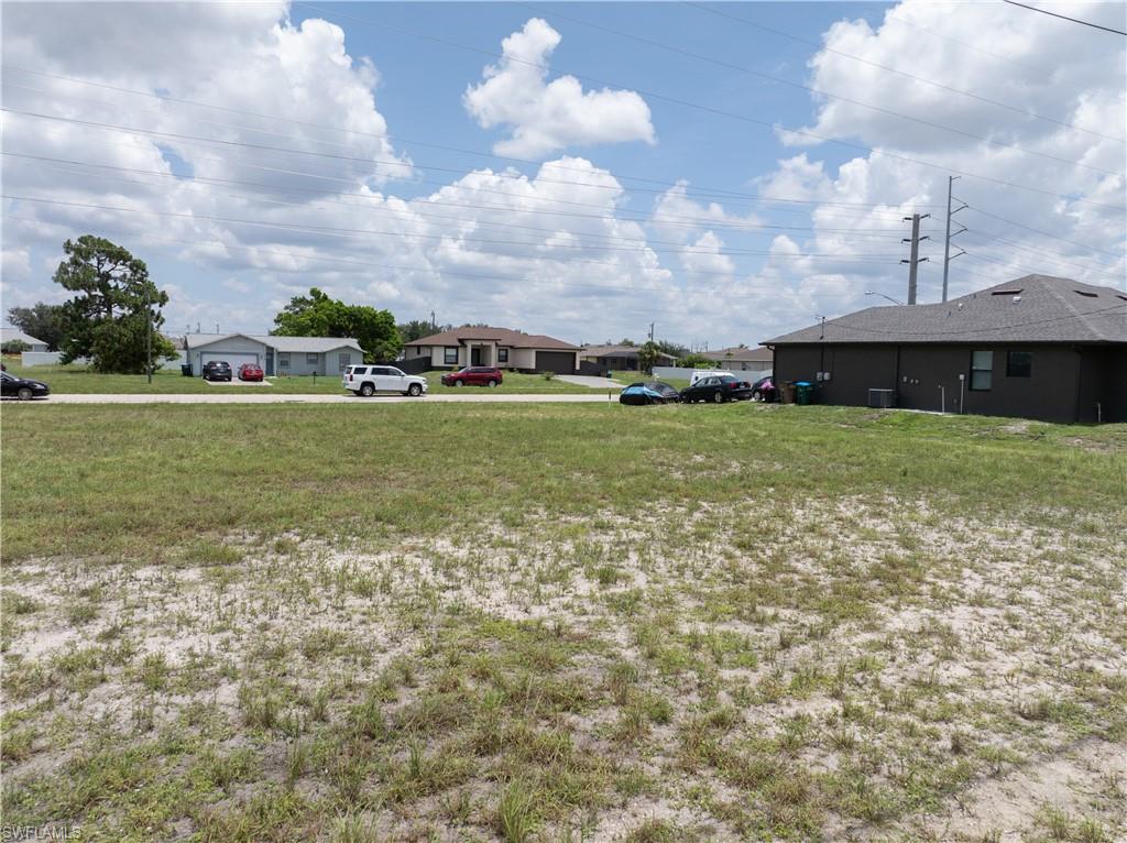 CAPE CORAL - Land