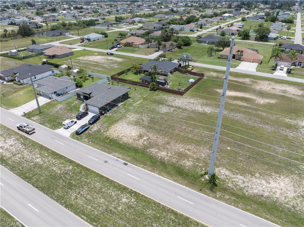 CAPE CORAL - Land