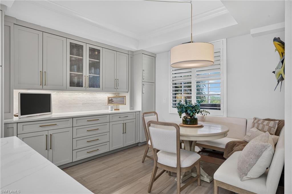 HARBOUR ISLE YACHT AND RACQUET CLUB CONDO - Residential