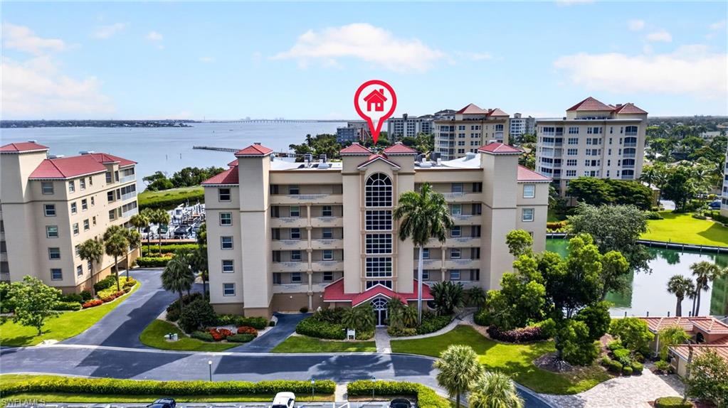 HARBOUR ISLE YACHT AND RACQUET CLUB CONDO - Residential