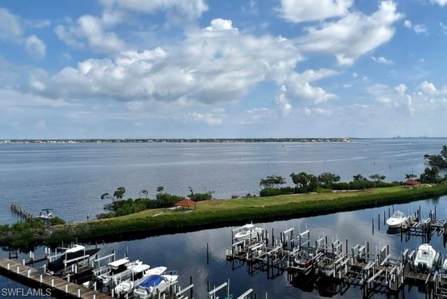 HARBOUR ISLE YACHT AND RACQUET CLUB CONDO - Residential