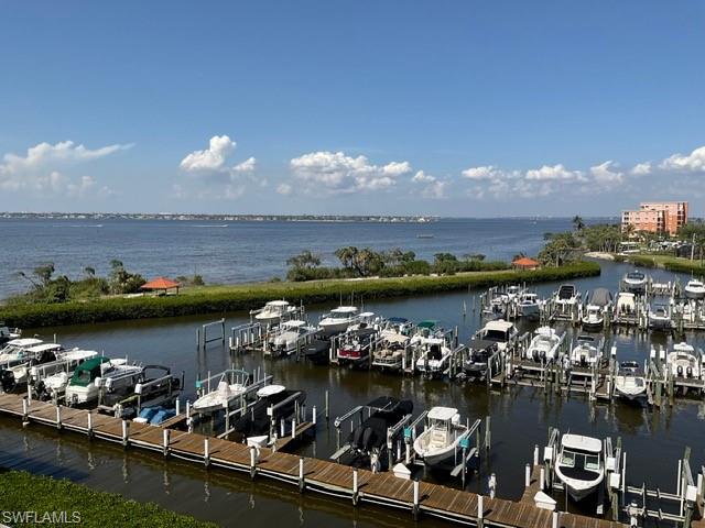 HARBOUR ISLE YACHT AND RACQUET CLUB CONDO - Residential