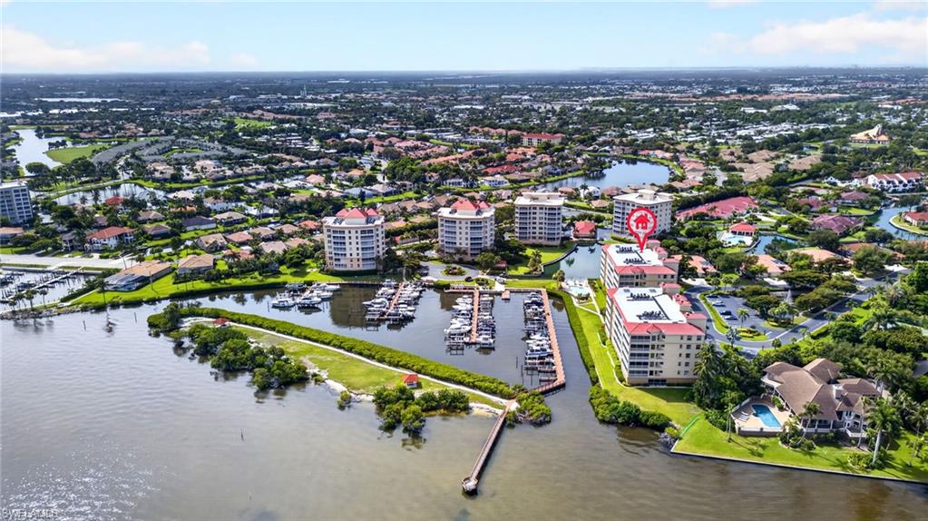 HARBOUR ISLE YACHT AND RACQUET CLUB CONDO - Residential
