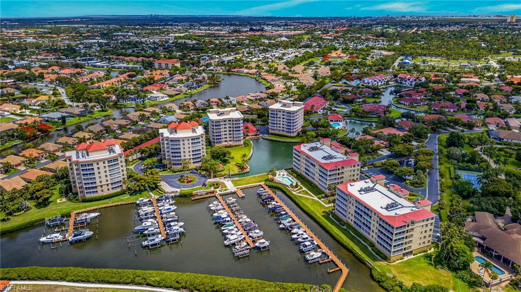 HARBOUR ISLE YACHT AND RACQUET CLUB CONDO - Residential