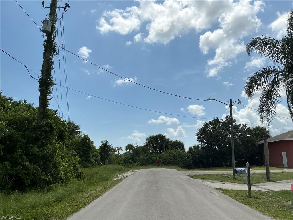 LEHIGH ACRES - Land