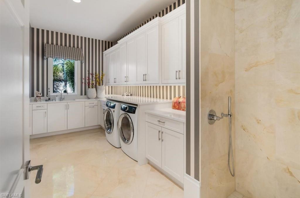 PRATO GRAND ESTATES - Residential
