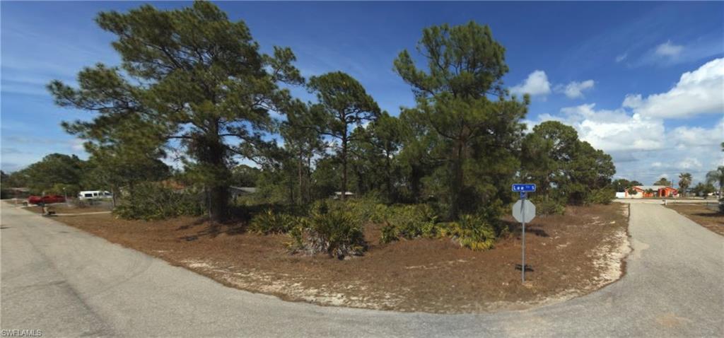 LEHIGH ACRES - Land