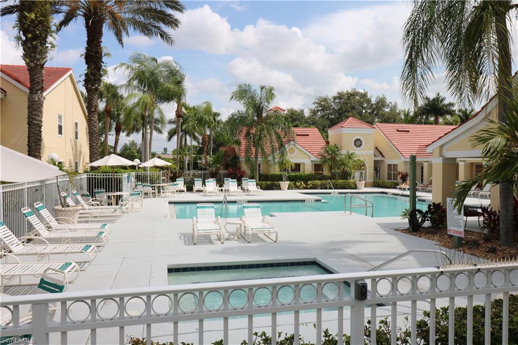 VENETIAN PALMS - Residential
