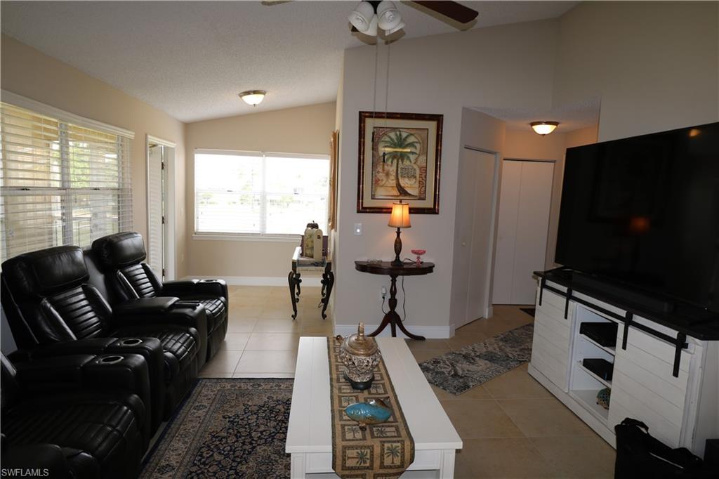 VENETIAN PALMS - Residential