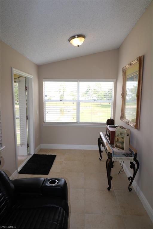 VENETIAN PALMS - Residential