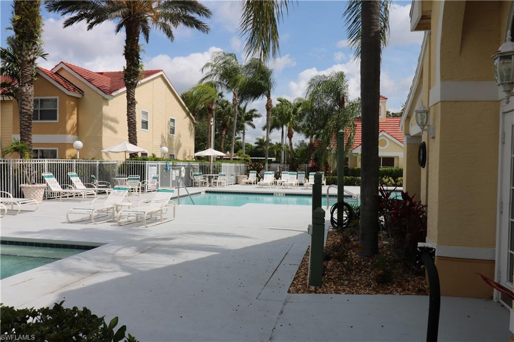 VENETIAN PALMS - Residential