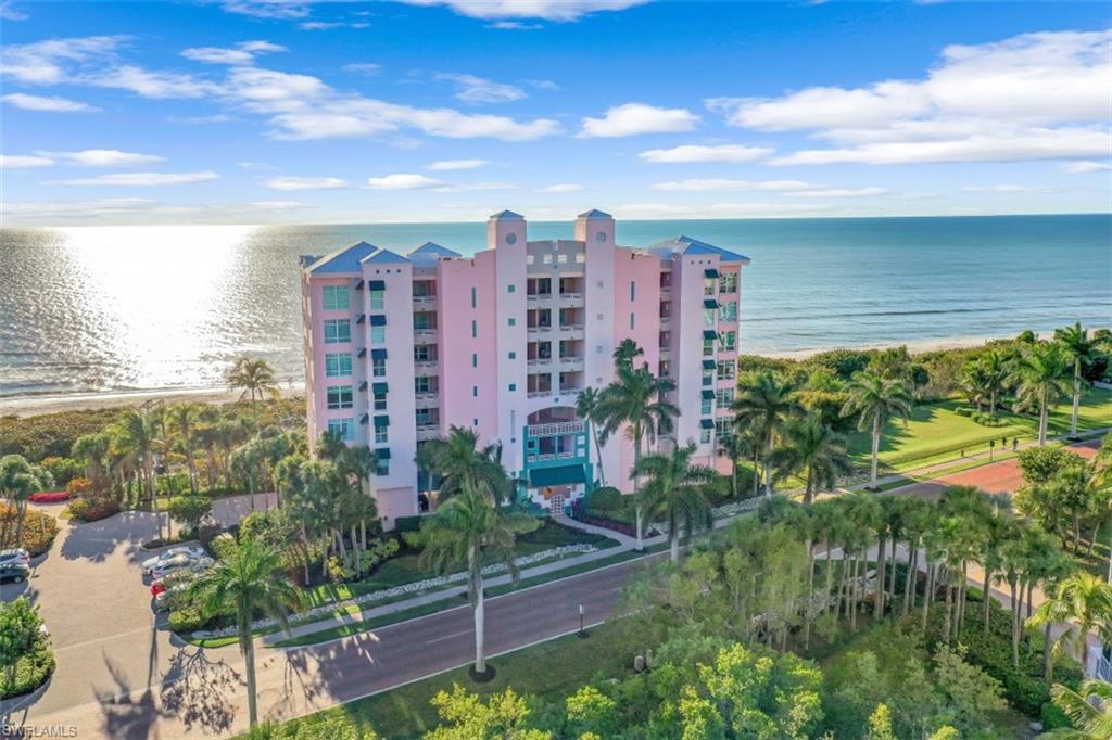 BAREFOOT BEACH CLUB - Residential