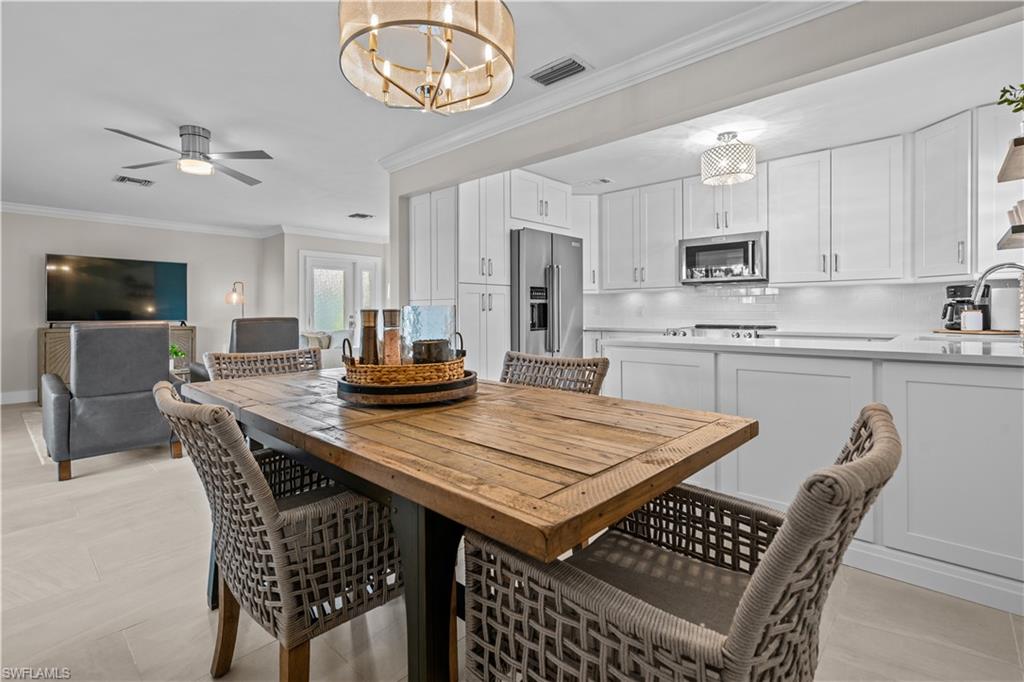 ROYAL ARMS VILLAS - Residential