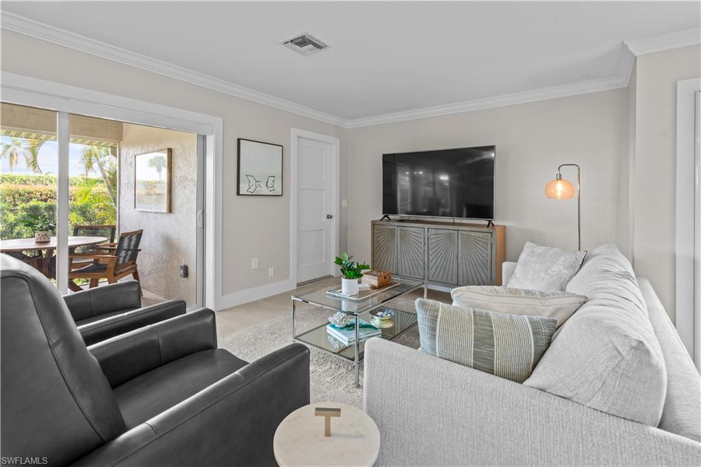ROYAL ARMS VILLAS - Residential