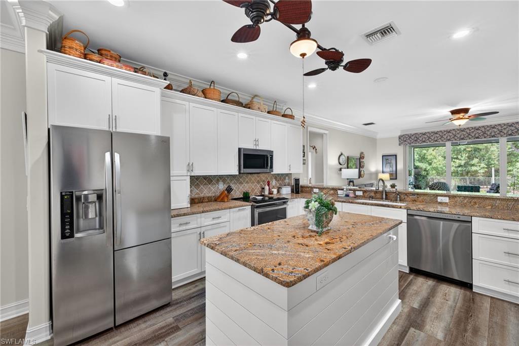 SILVERLAKES - Residential