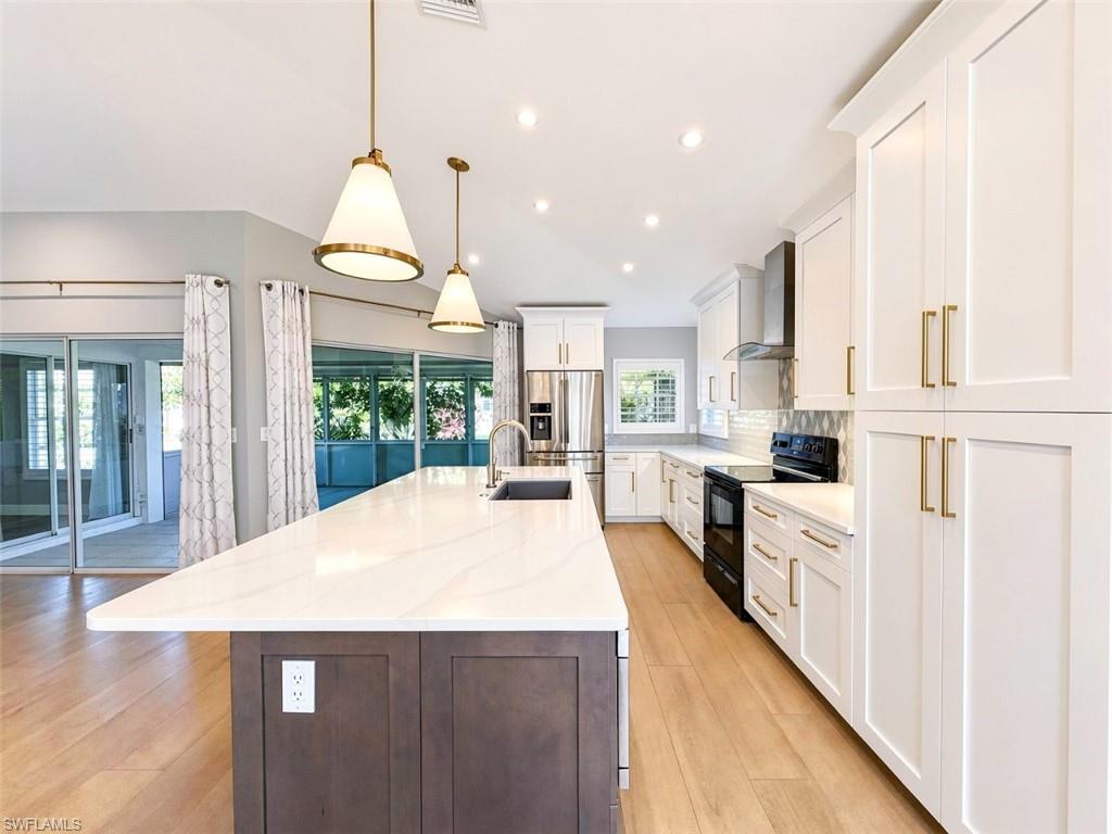 VILLAGES AT COUNTRY CREEK - Residential Lease