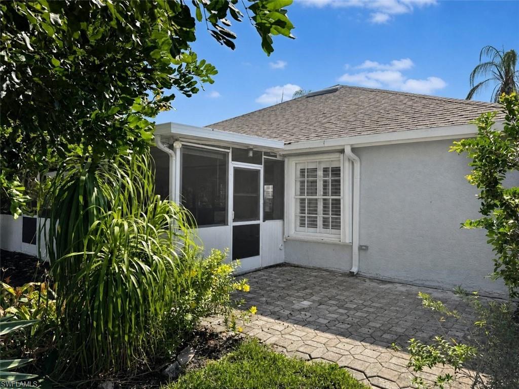 VILLAGES AT COUNTRY CREEK - Residential Lease