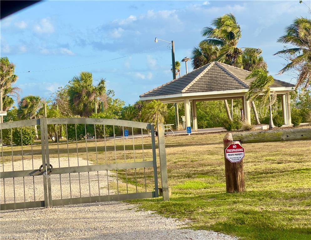 YACHT CLUB COLONY - Residential