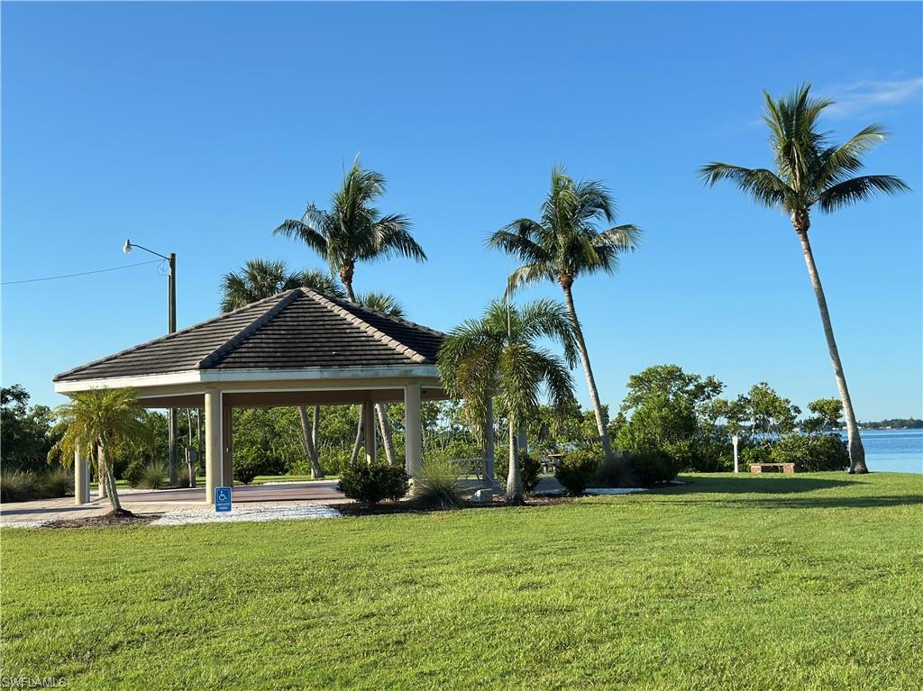 YACHT CLUB COLONY - Residential