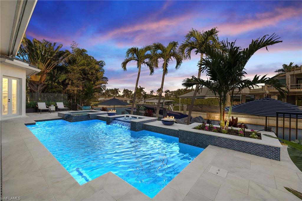 ROYAL HARBOR - Residential