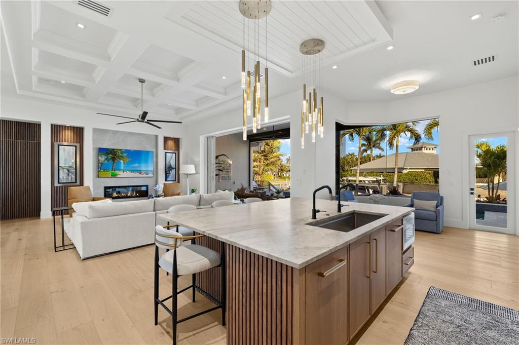 ROYAL HARBOR - Residential