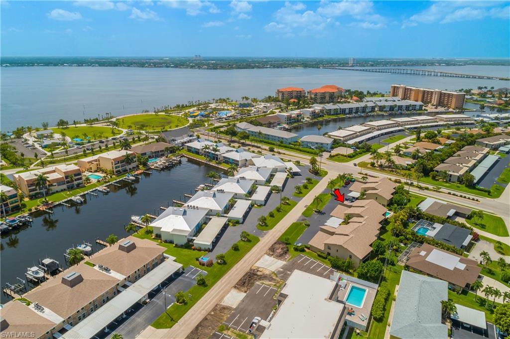 RIVER VIEW VILLAS - Residential