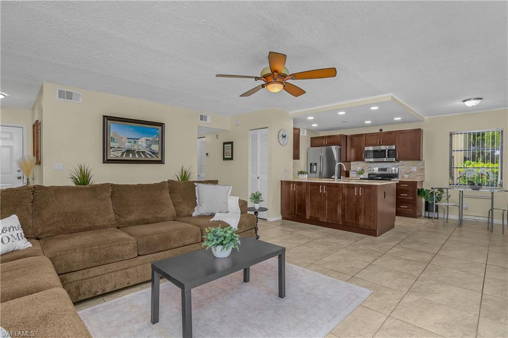 RIVER VIEW VILLAS - Residential