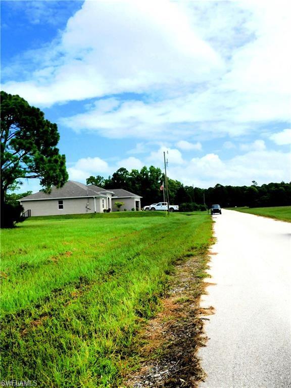 CAPE CORAL - Land