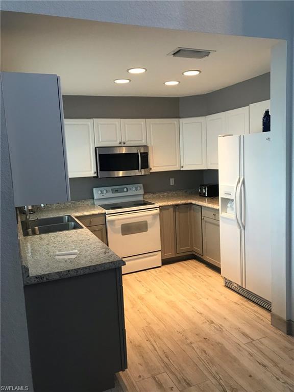 NAPLES PARK - Residential