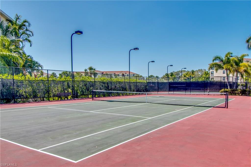 FAIRWAY VILLAS - Residential