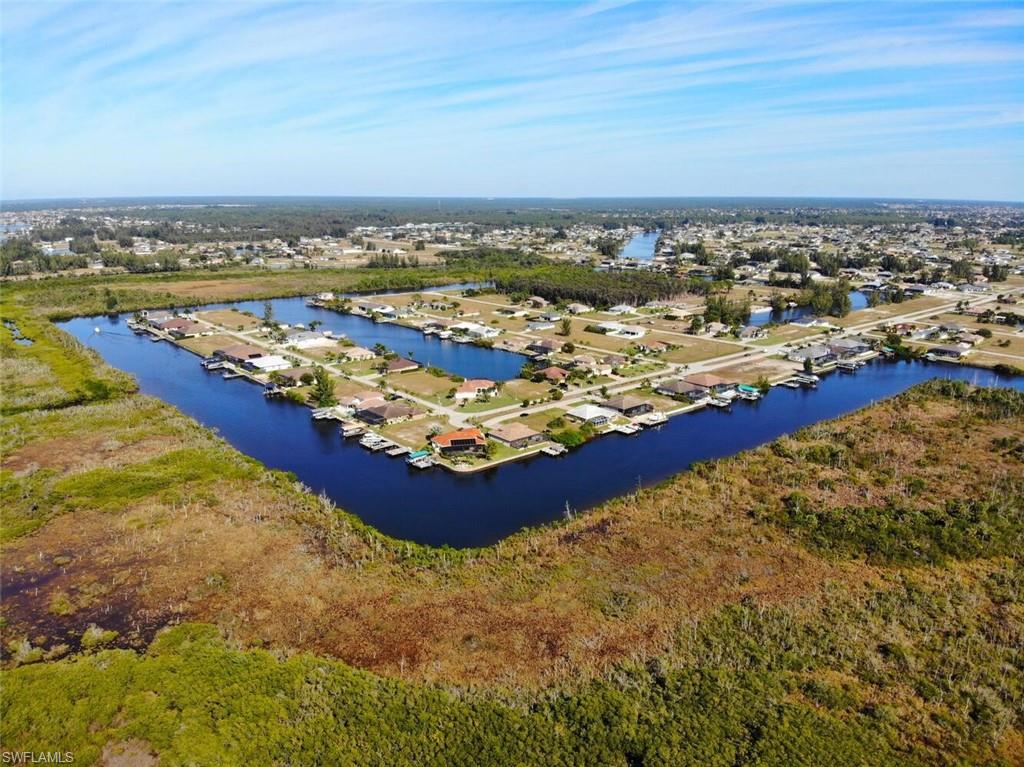 CAPE CORAL - Land