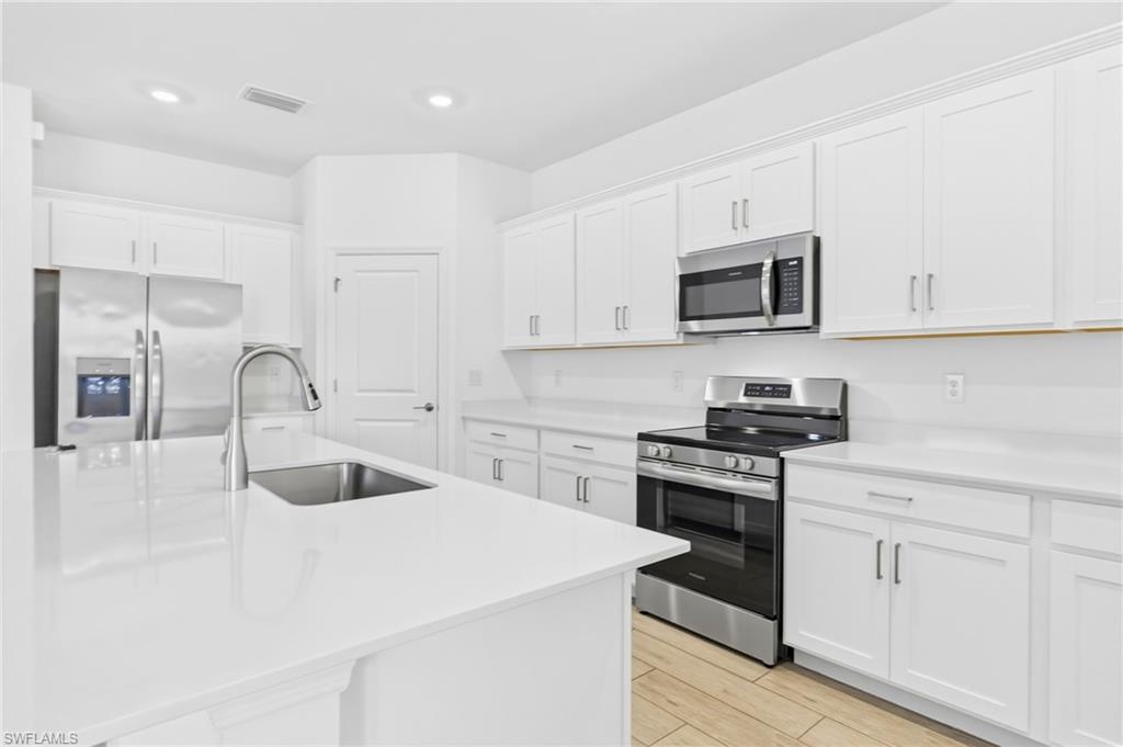 TIMBER CREEK - Residential Lease