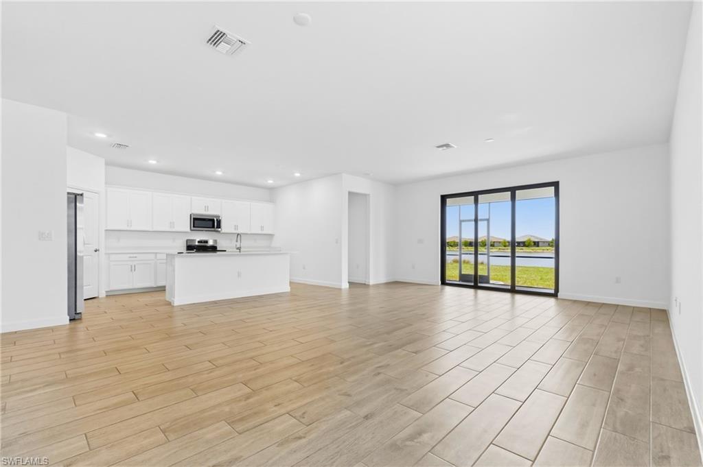 TIMBER CREEK - Residential Lease
