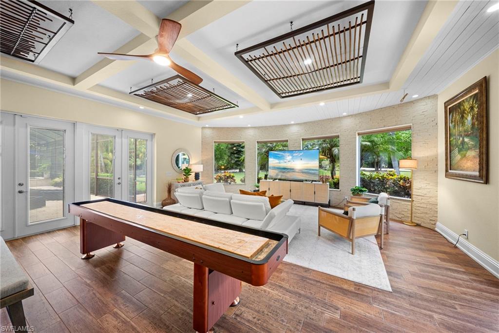ACREAGE HEADER - Residential