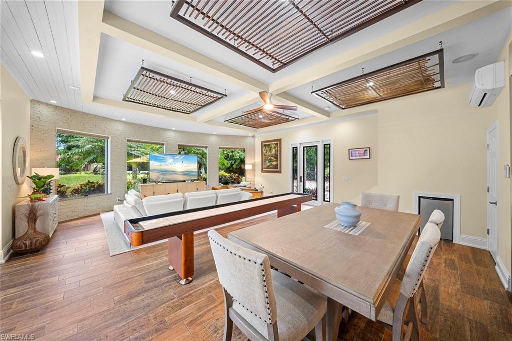 ACREAGE HEADER - Residential