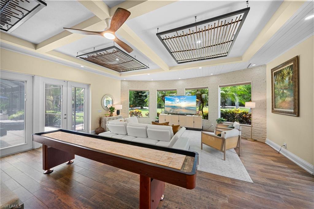 ACREAGE HEADER - Residential