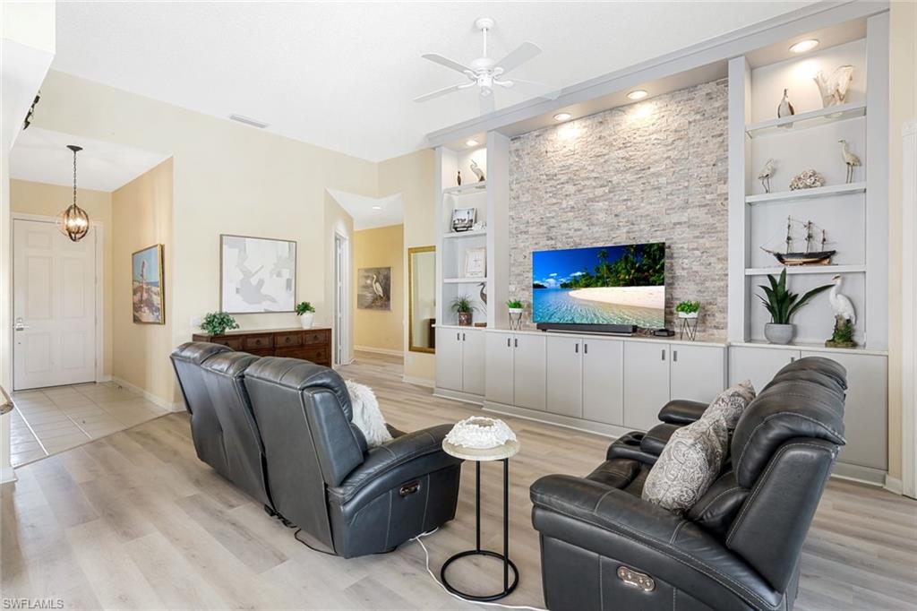 VILLAGE WALK - Residential