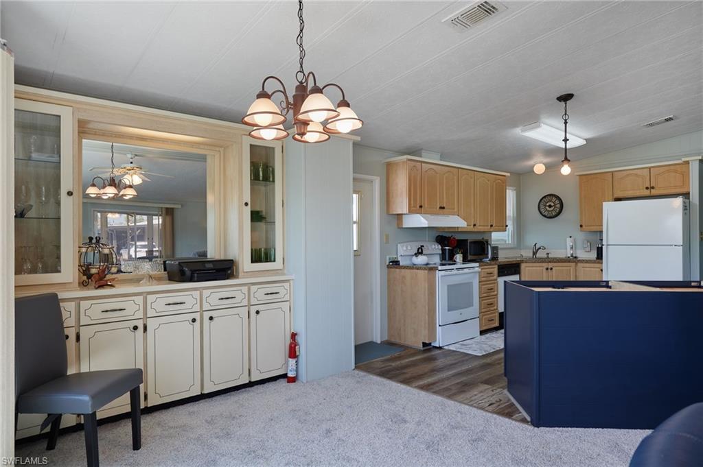 OAK PARK VILLAGE CO-OP INC - Residential