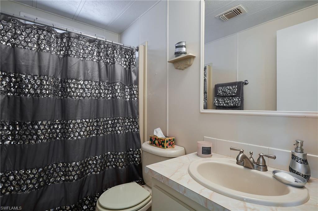 OAK PARK VILLAGE CO-OP INC - Residential
