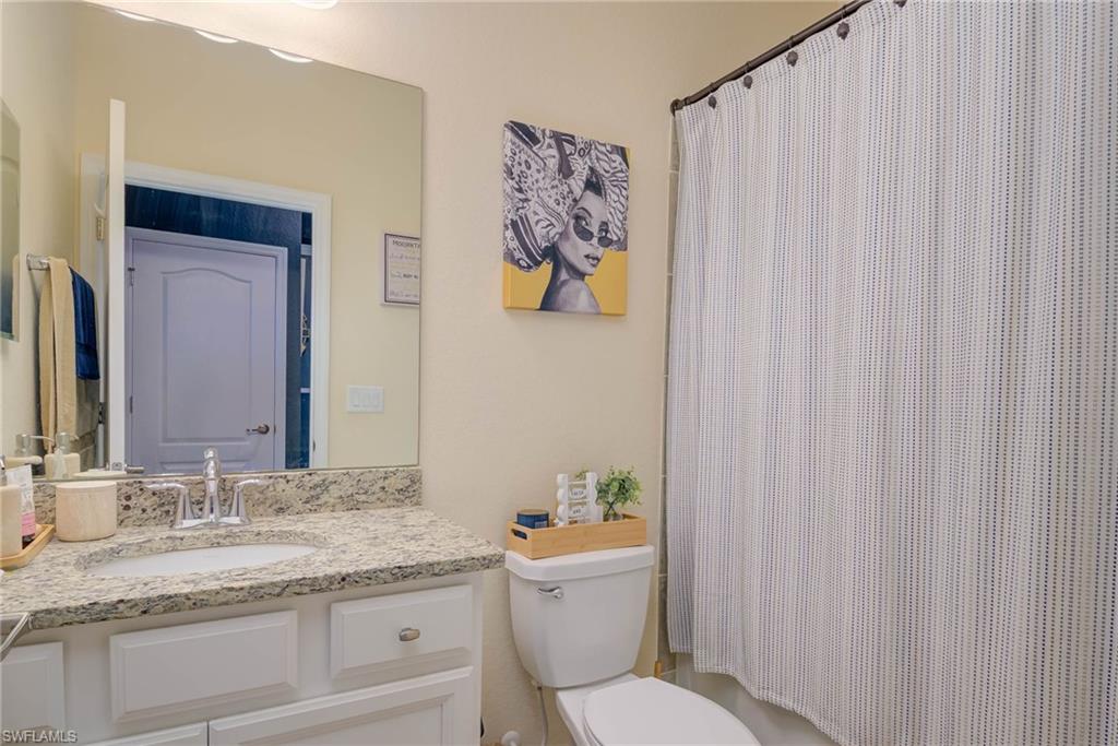 HAMPTON LAKES - Residential Lease