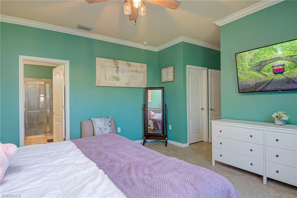 HAMPTON LAKES - Residential Lease