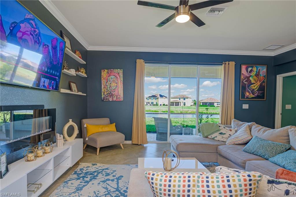 HAMPTON LAKES - Residential Lease