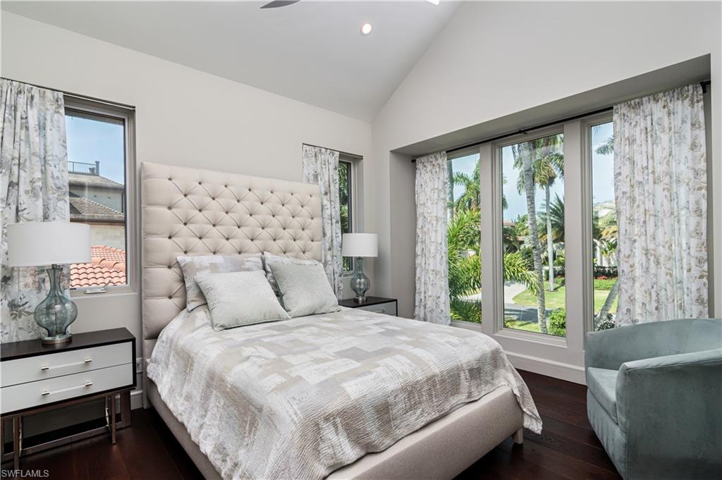 AQUALANE SHORES - Residential