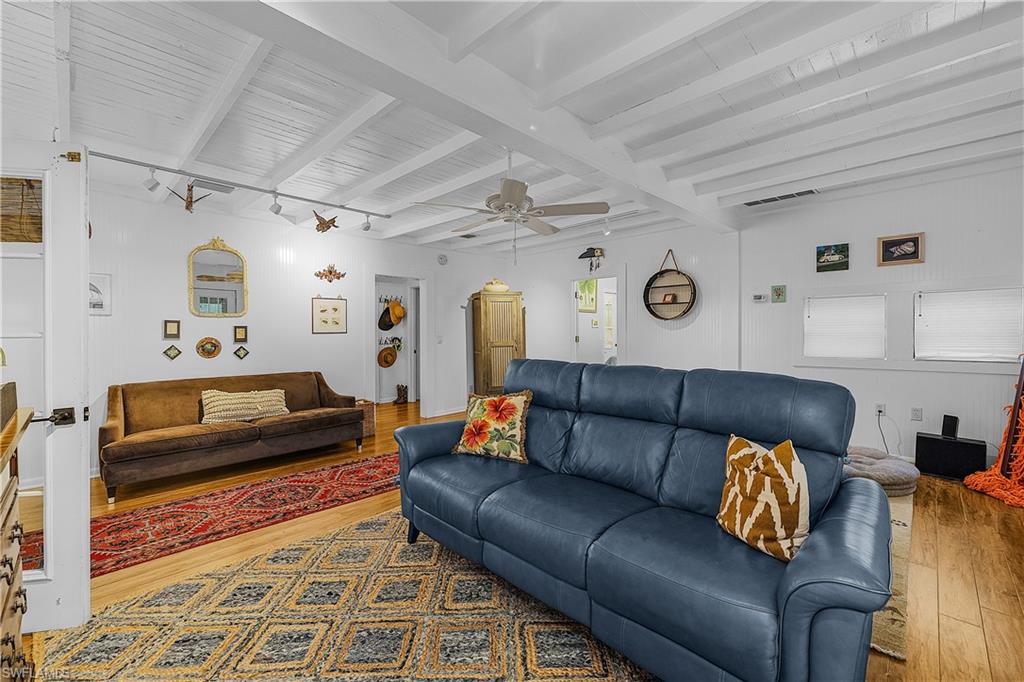 KREAMERS AVOCADO SUBD - Residential