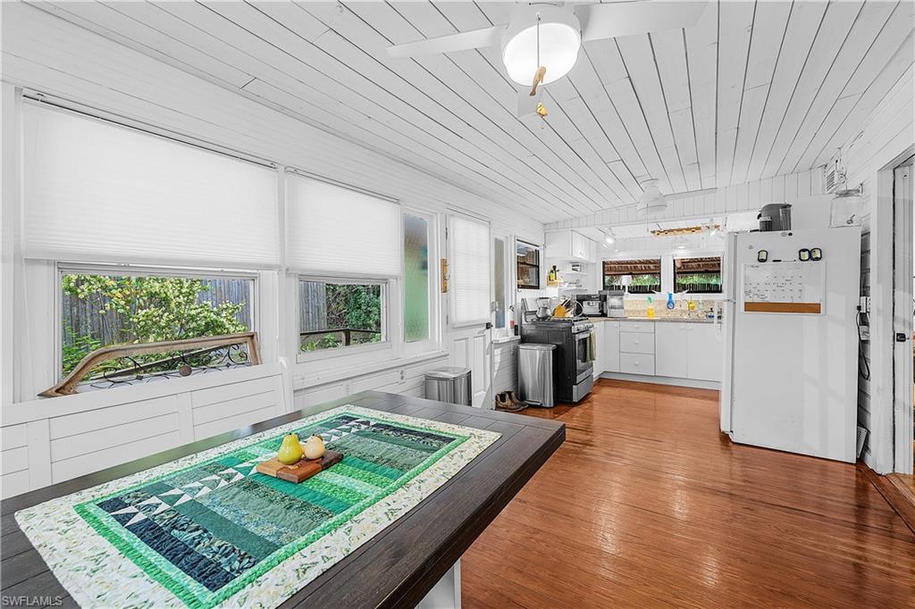 KREAMERS AVOCADO SUBD - Residential