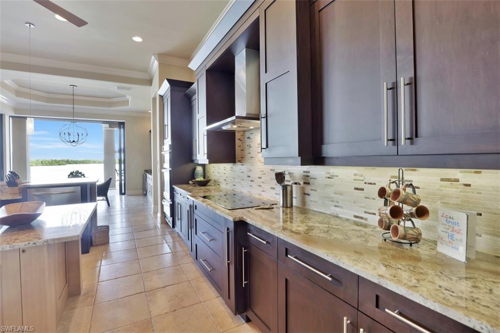 MARCO BEACH - Residential