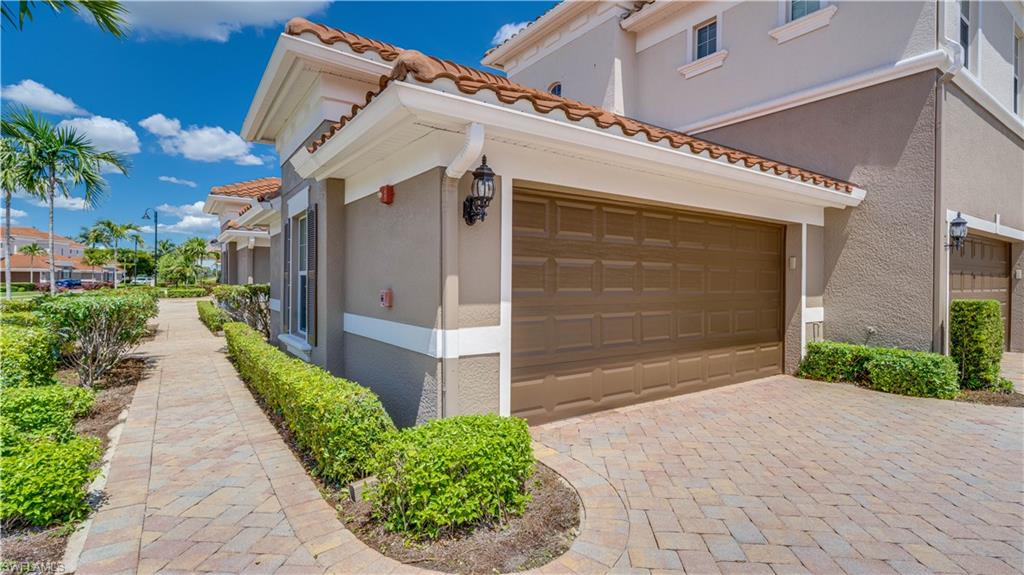 SOMERSET - Residential